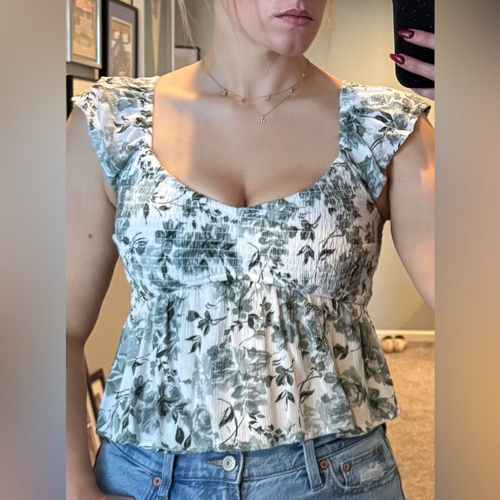 Hollister Green Floral Ruffle Tank